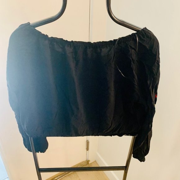 Off the shoulders floral blouse - Picture 3 of 3